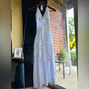 Elegant White Lace Maxi Dress